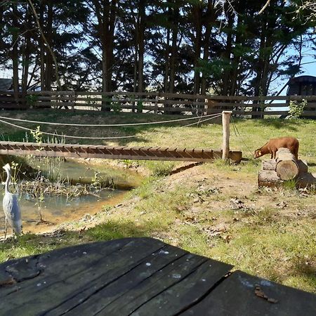 Tente Trappeur Ada, Au Jardin De La Vouivre Saint-Vincent-en-Bresse Εξωτερικό φωτογραφία