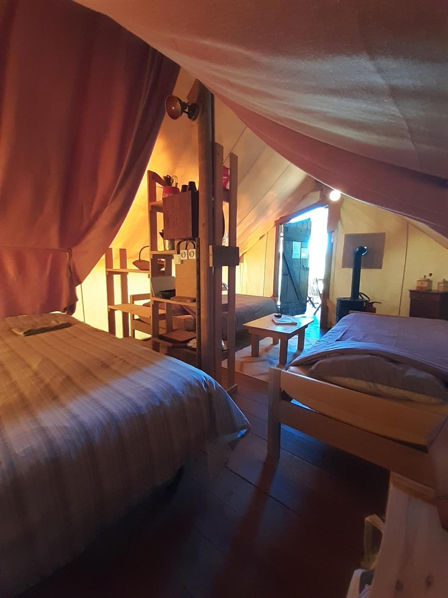 Tente Trappeur Ada, Au Jardin De La Vouivre Saint-Vincent-en-Bresse Εξωτερικό φωτογραφία